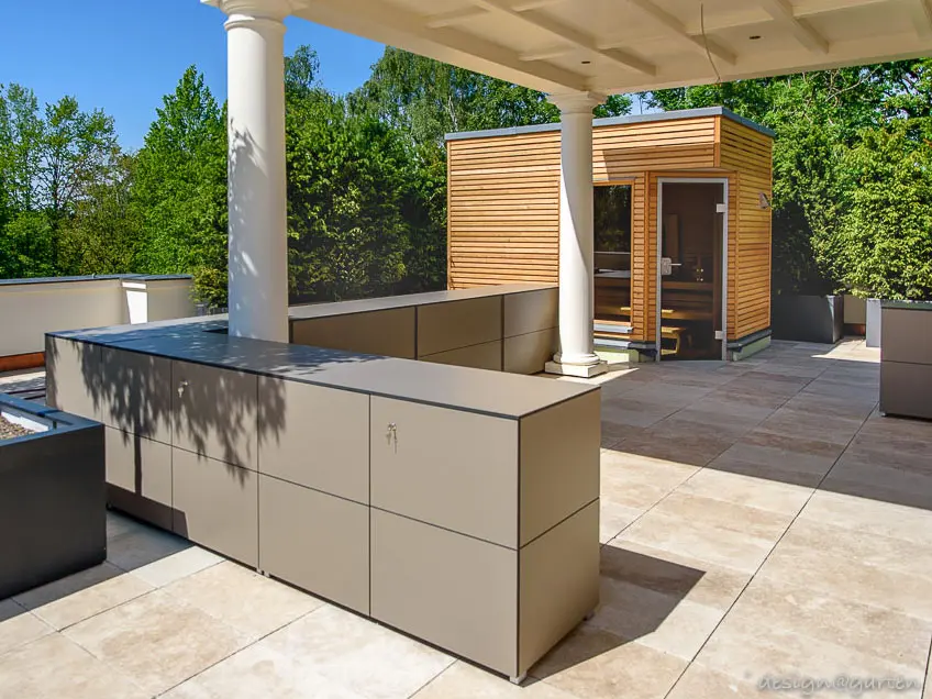 Terrassenschrank nach Maß