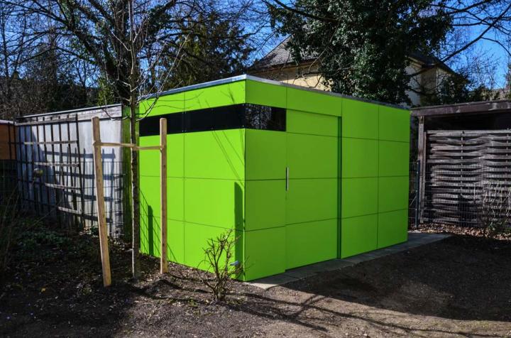 Abschließbares Fahrradhaus im eigenen Garten - München | design@garten