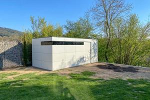 Design Gartenhaus @gart nach Maß, ein Traum in Weiß in 76547 Winden