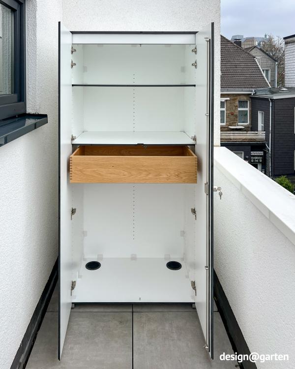 Stauraum für den Balkon Unser Schrank für Draussen designgarten