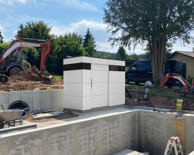 Modernes Pumpenhaus als Maßanfertigung designgarten