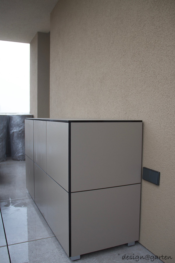 wetterfester Balkonschrank / Sideboard @win L150 auf einer traumhaften Dachterrasse in Luxemburg 1