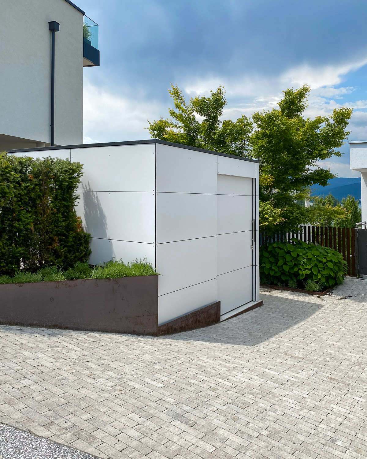 Gartenhaus auf Untergrund mit Gefälle: Ausgleich von Bodenniveau 1
