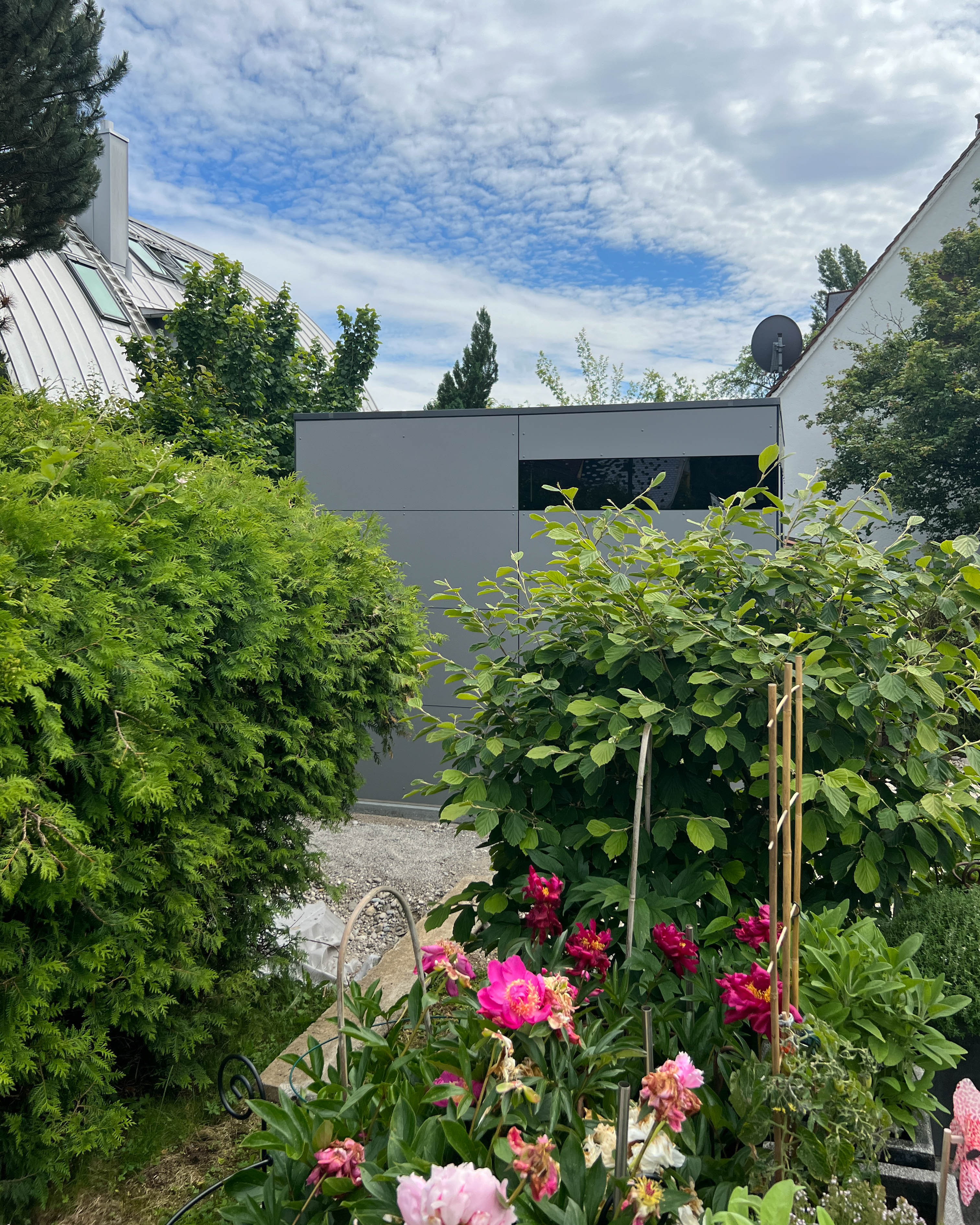 Gartenhaus in Mittelgrau 3