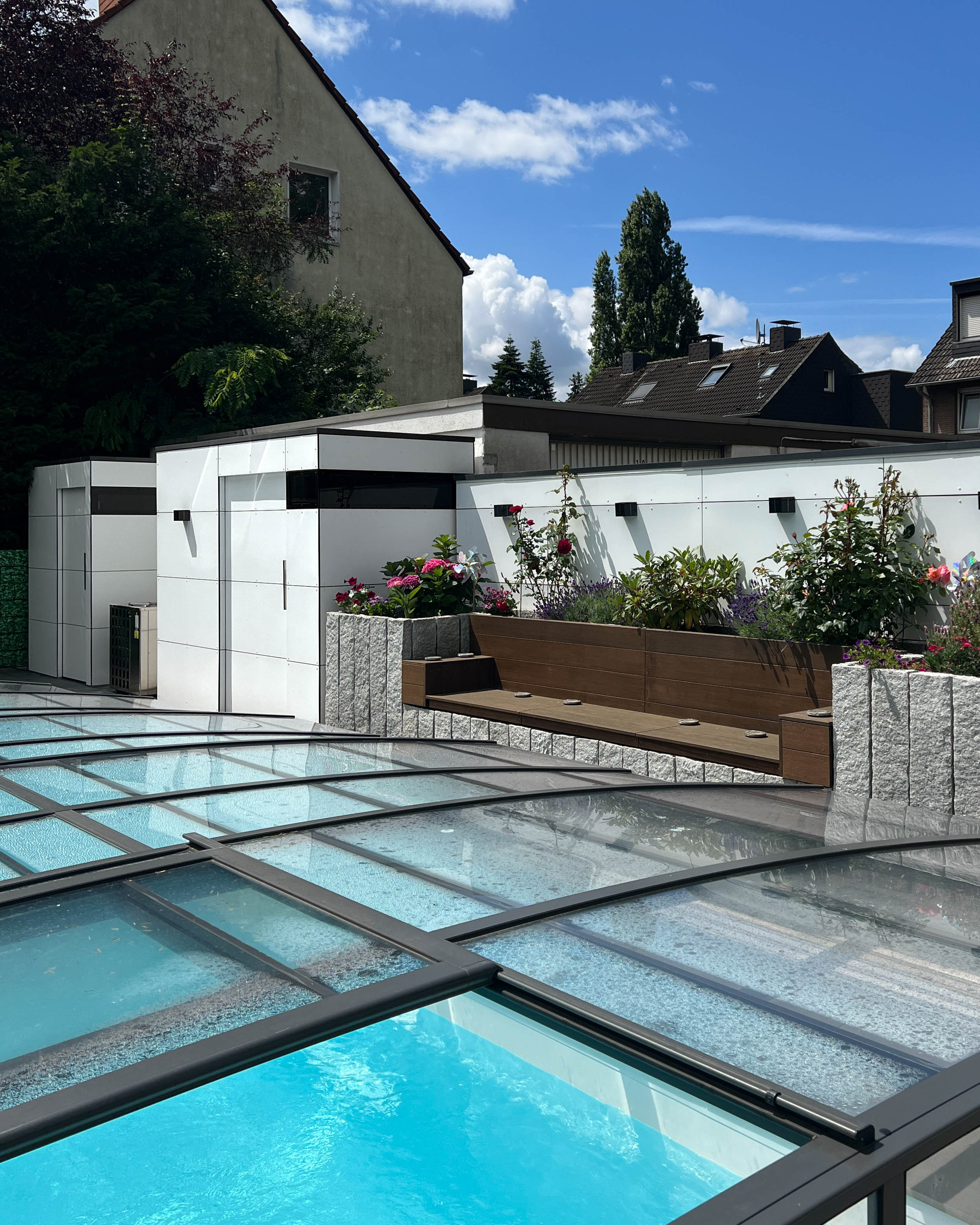 Gartenhaus mit Poolhaus 2