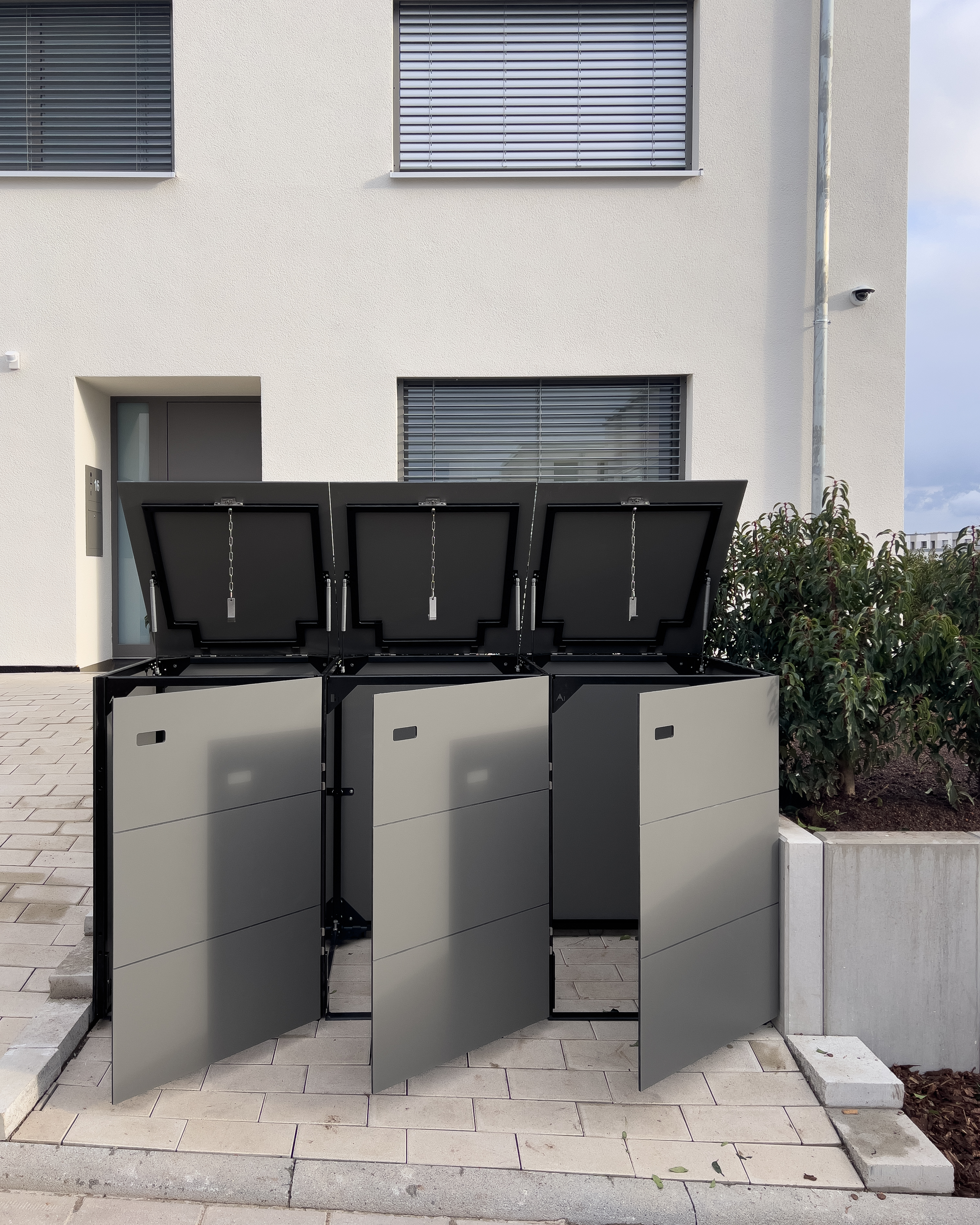 Moderne Mülltonnenbox 1