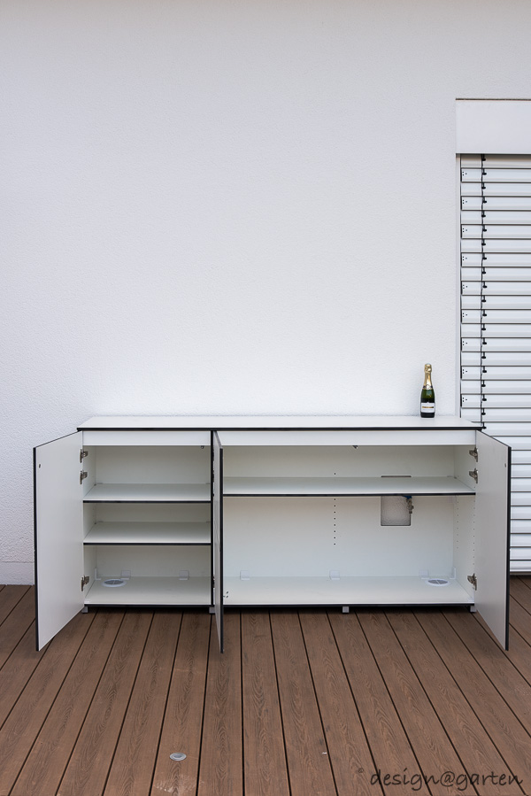 Customised pool solution: the wide patio cabinet