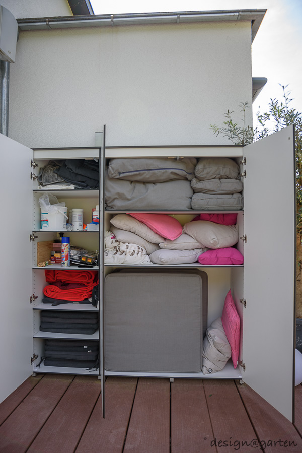 Maximising storage space: XXL garden cabinet for cushions