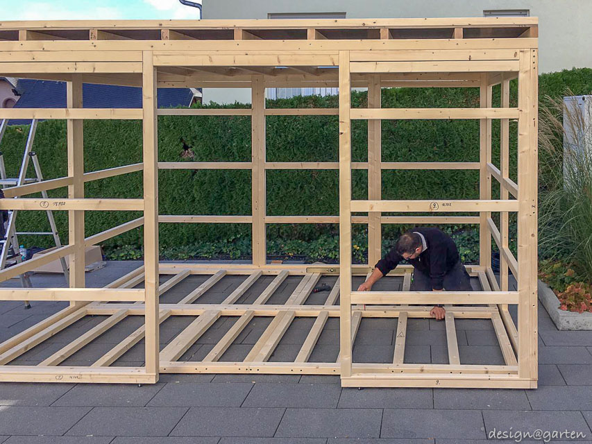 The minimalist tool shed with a flat roof