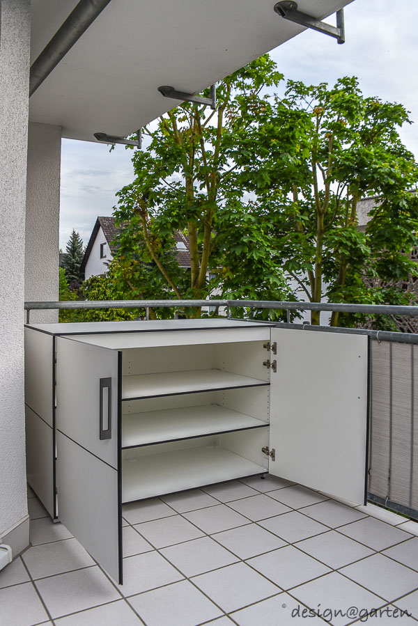 Systematic tidiness in Rüsselsheim: before and after comparison on the balcony