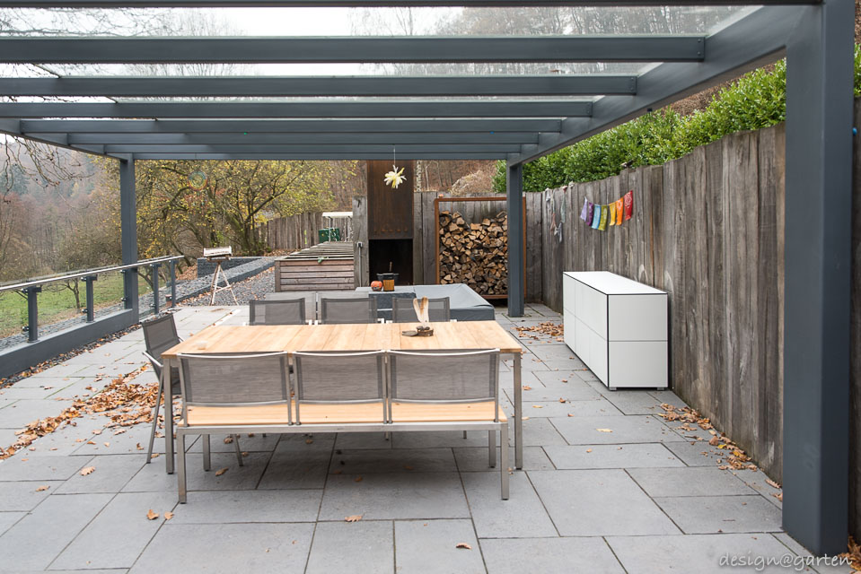 Customised storage solution in Eltville am Rhein: Bespoke sideboard