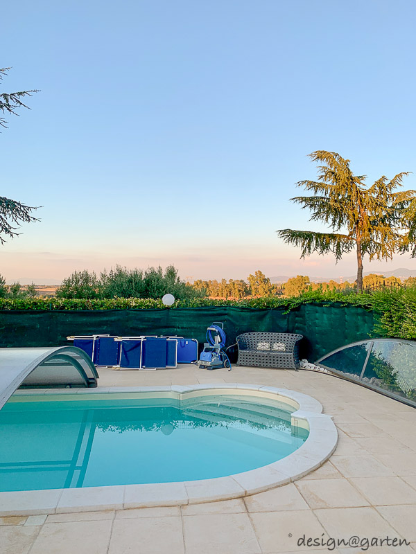 Exclusive storage solution in Rome: custom-made tall cabinet combination