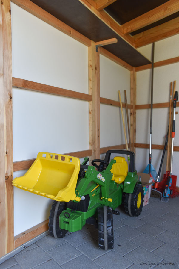 Maximum space efficiency: modern, custom-made garden shed with individual floor plan