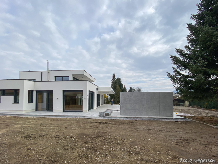 Exclusive custom-made garden shed as an architectural highlight in Klagenfurt