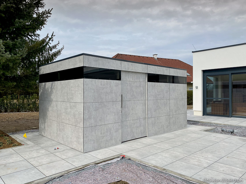 Exclusive custom-made garden shed as an architectural highlight in Klagenfurt