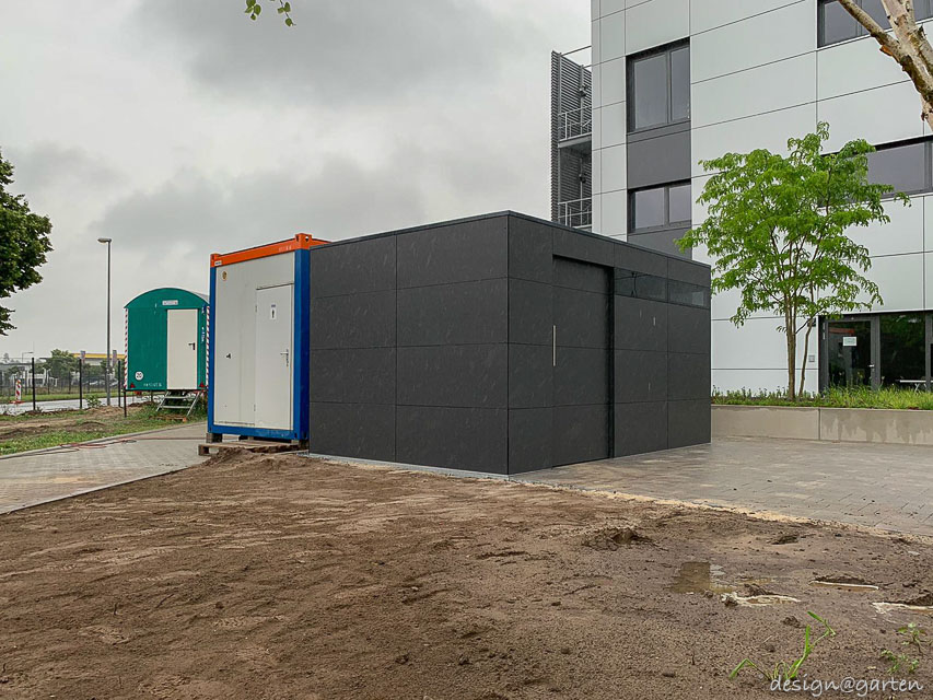 Modern HPL equipment shed in the Berlin region