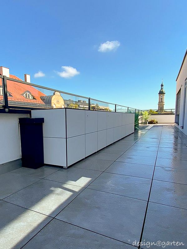 Maximum storage space elegance: 6.40 metres of functional aesthetics on the roof terrace 6