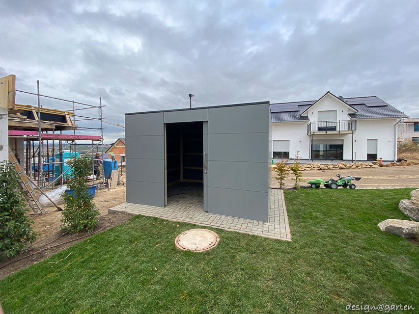 Purist garden shed for modern architecture: efficiency and weather protection 6