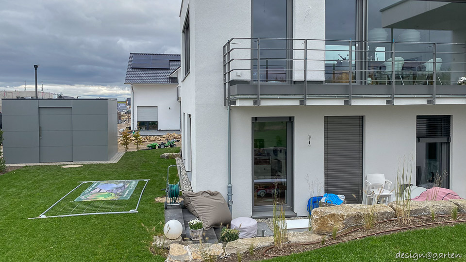 Purist garden shed for modern architecture: efficiency and weather protection 10