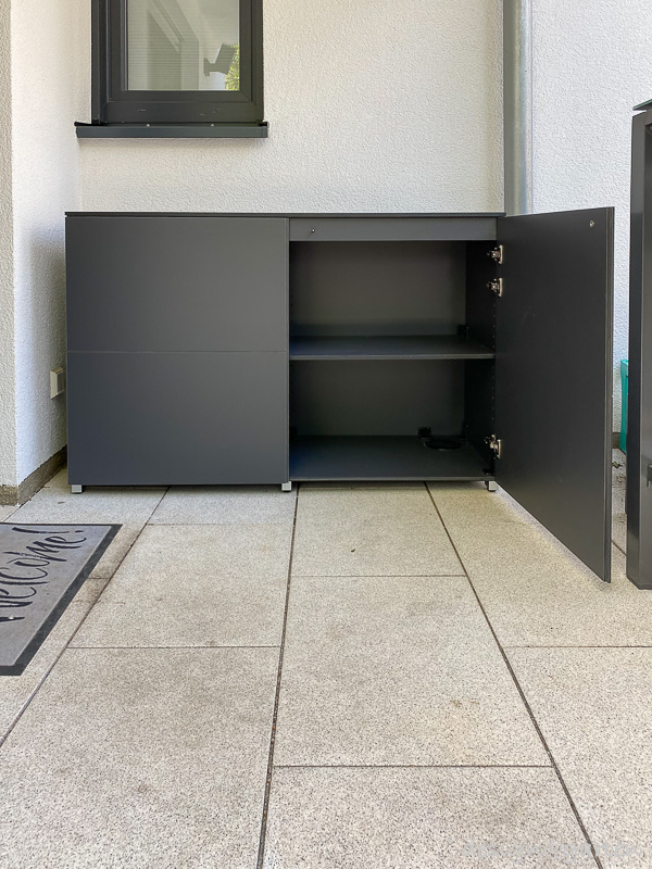 Intelligent functional solutions: the sideboard as a central water station 2