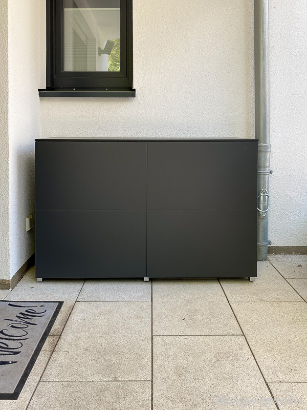 Intelligent functional solutions: the sideboard as a central water station 1