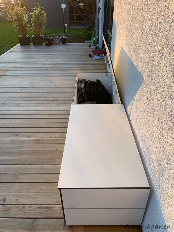 Multifunctional terrace design: the weatherproof storage bench as a design feature 7