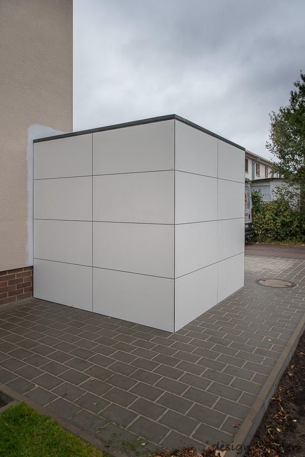 Optimal bicycle logistics in the front garden: space-saving bicycle shelter with system 4