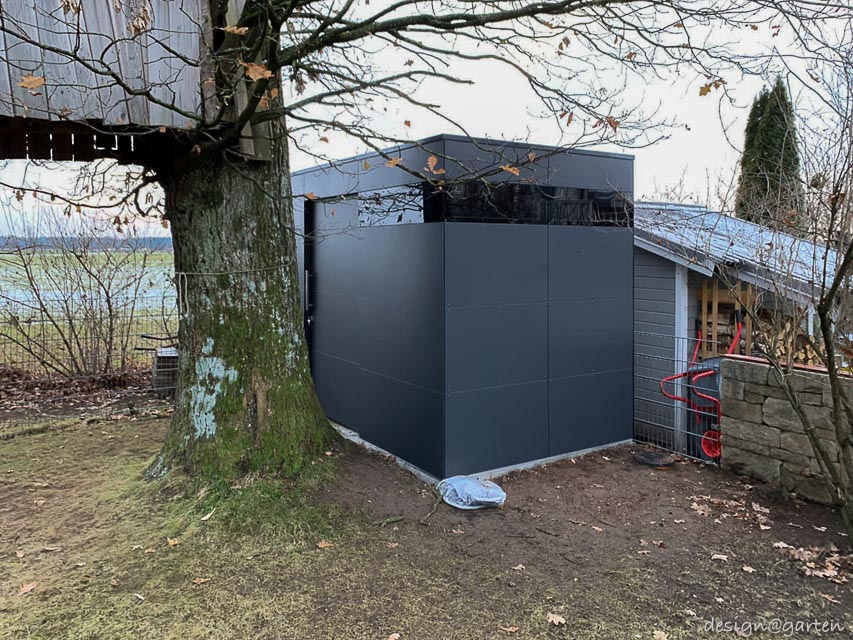 Custom-made garden building: precision work in challenging border locations 2