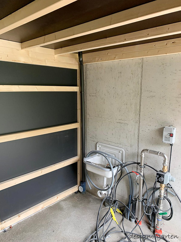 Customised extension solution: Functional equipment shed with direct wall connection 2