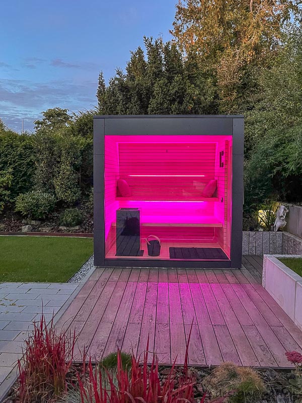 Designer garden sauna with panoramic glazing in Augsburg 12
