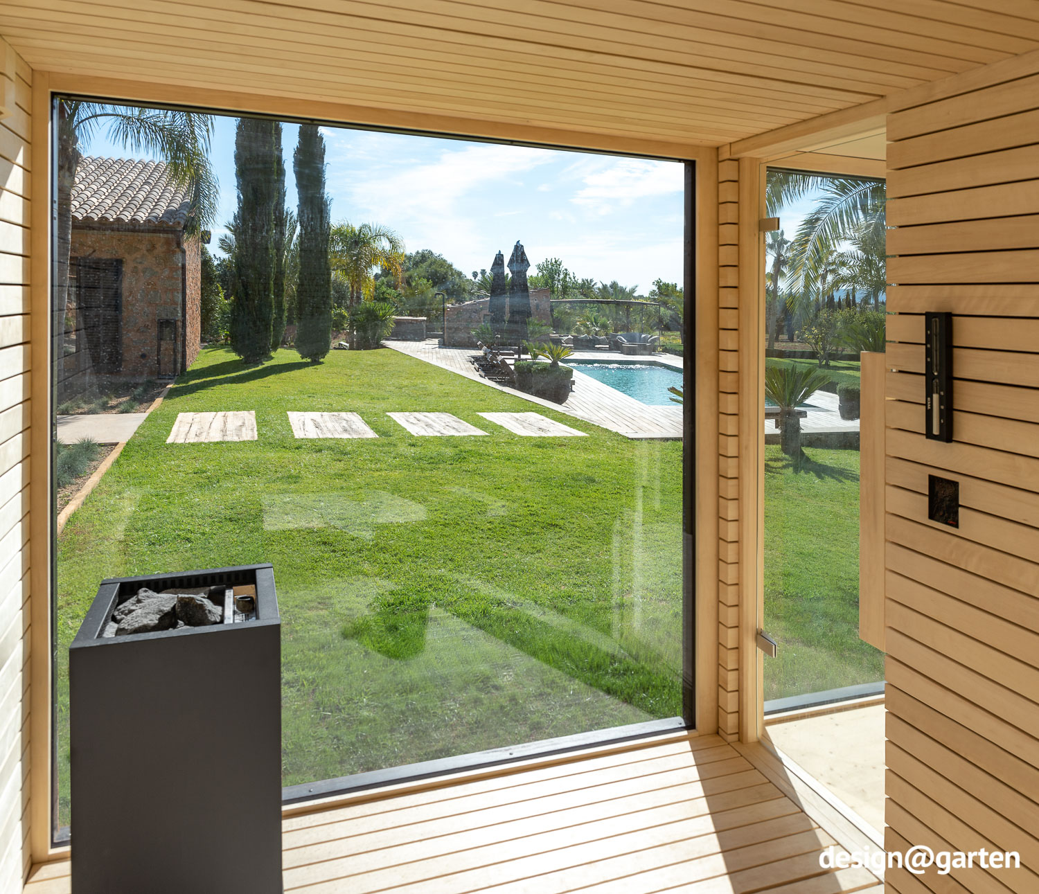Designer garden sauna made of HPL in Mallorca 3