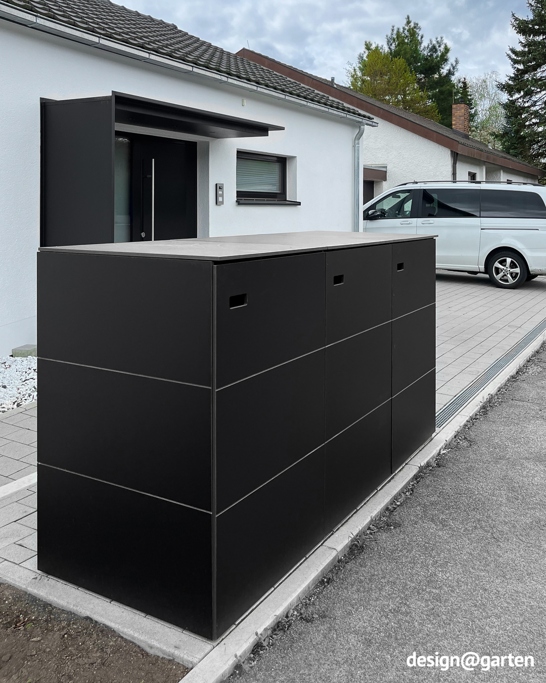 Clean design: 3-bin waste bin enclosure for 240-litre waste bins 2