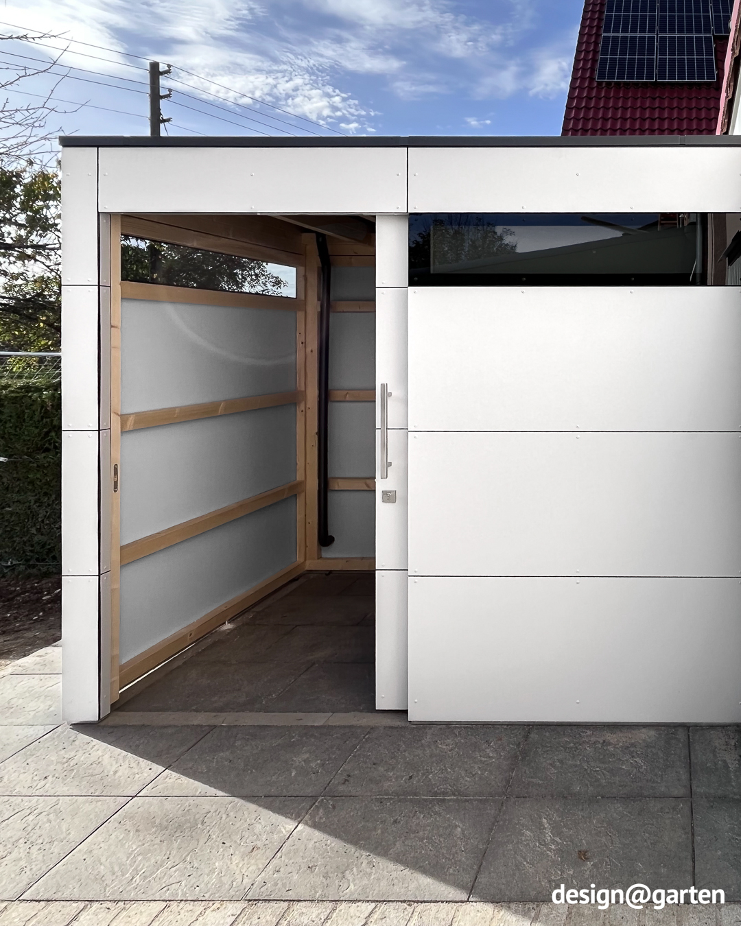 Small garden shed with extra depth and internal drainage 3