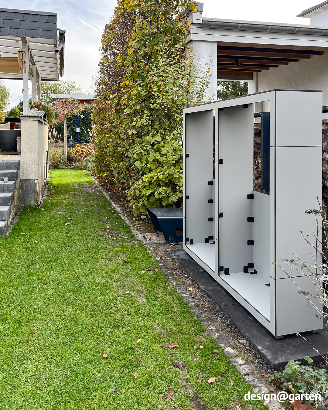 Extra wide wood storage unit in light grey (260 cm) – functional and visually appealing 1