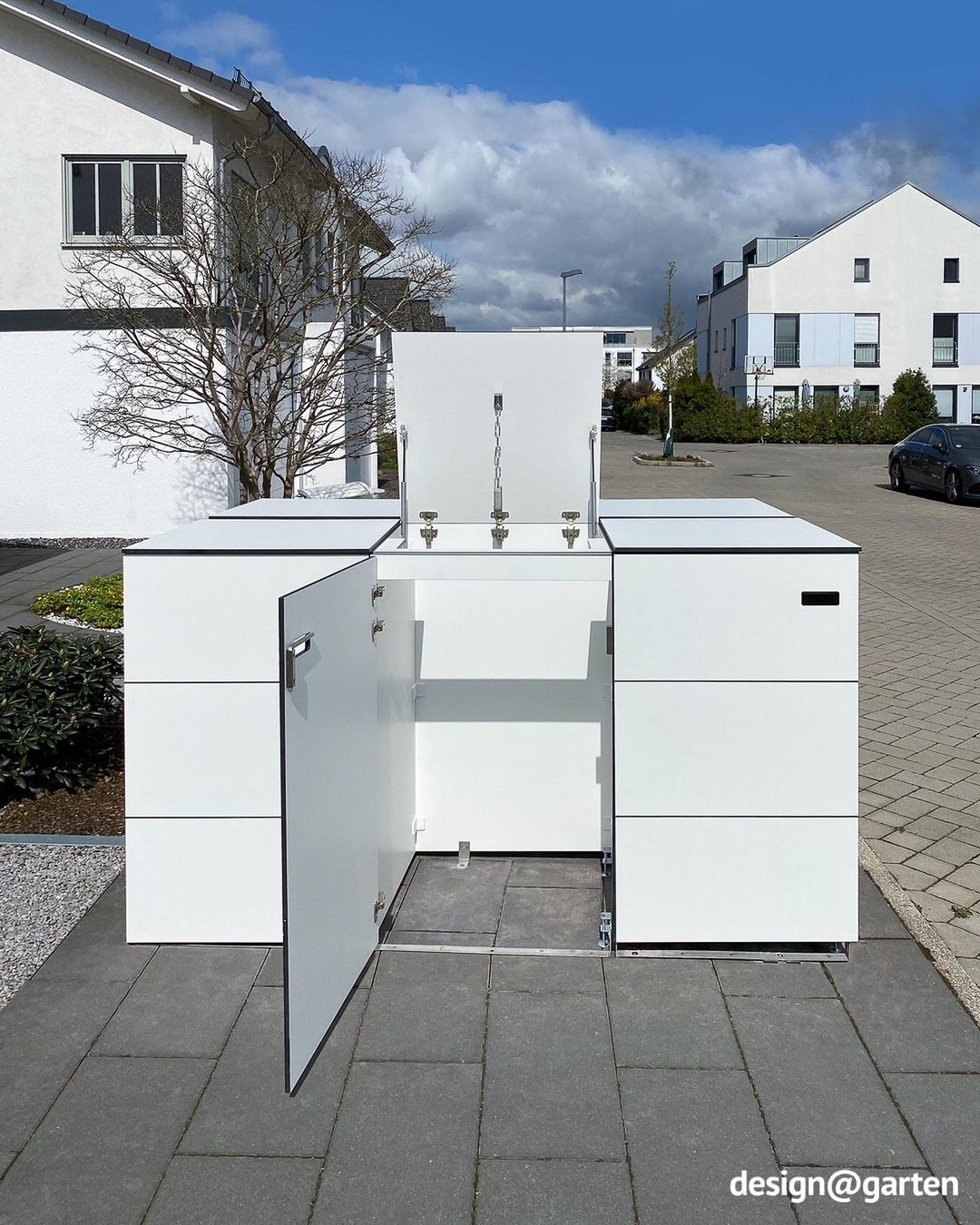 Modern bin storage unit – a shared solution for two neighbours 4