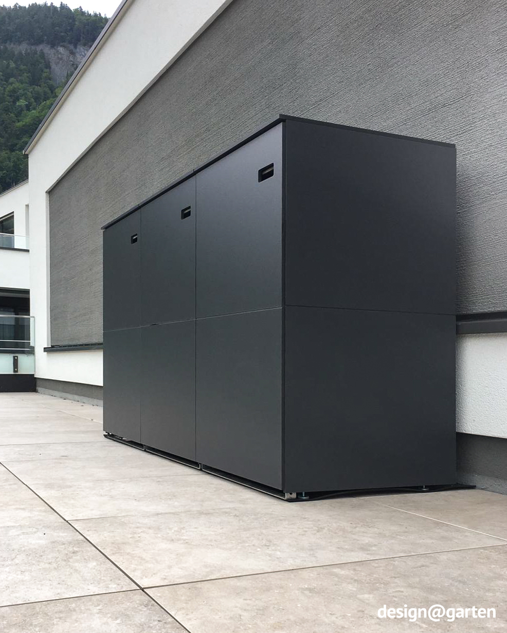 Waste bin enclosure in anthracite on the roof terrace 1