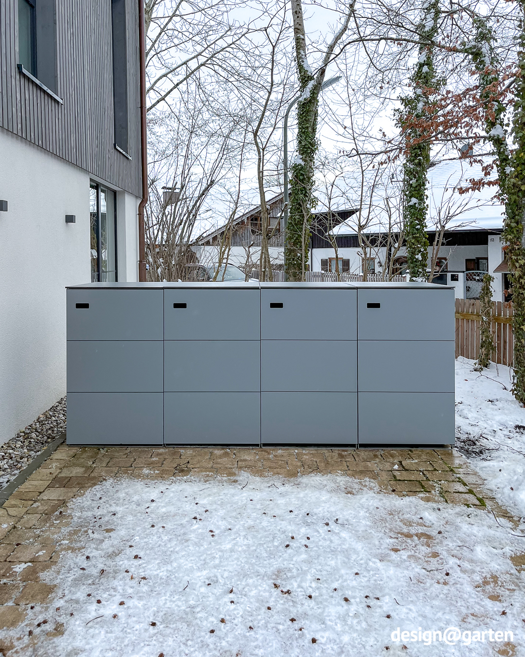 Winter-proof bin storage unit made from HPL 1