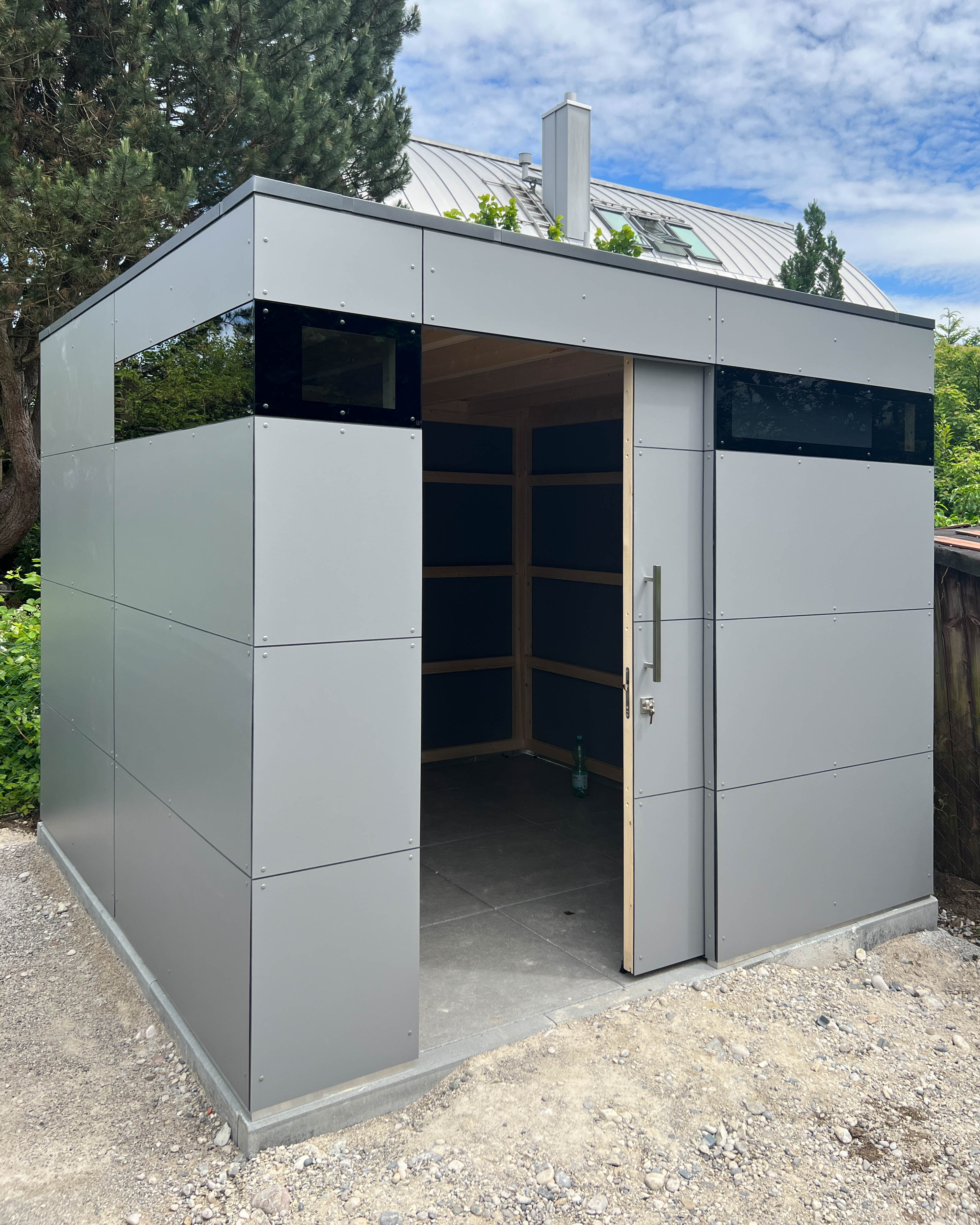 Garden shed in medium grey 2