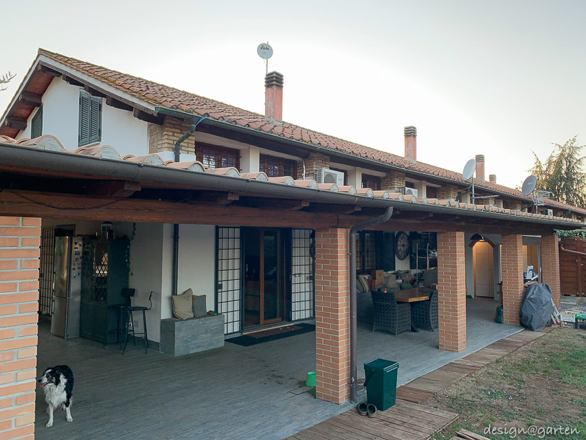 Solución exclusiva para el almacenamiento en Roma: combinación de armarios altos hechos a medida.