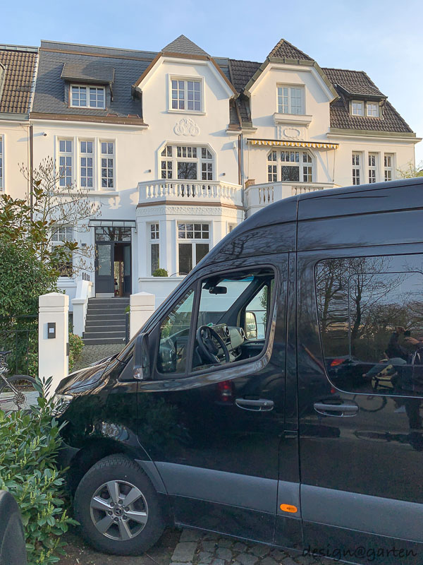 Detalles arquitectónicos en Londres: caseta de jardín cuadrada con techo plano para las más altas exigencias