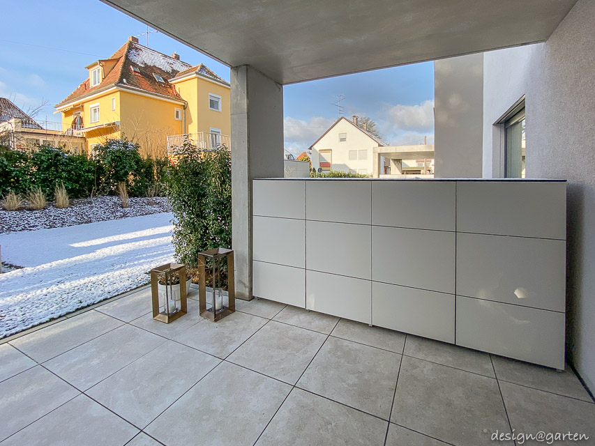 Armario para barbacoa resistente a la intemperie para la terraza como solución combinada a medida