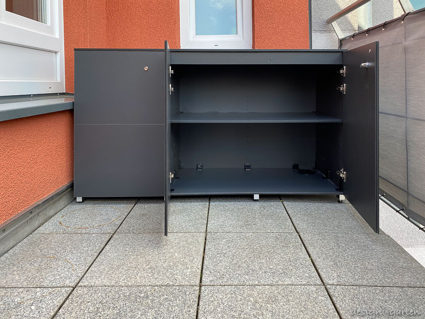 Soluciones de almacenamiento urbanas: el milagro del espacio para balcones estrechos 3