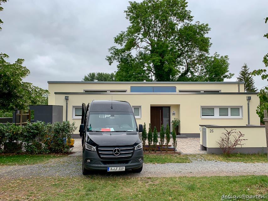 Caseta de jardín HPL a medida: solución inteligente para el espacio con función de paso 7