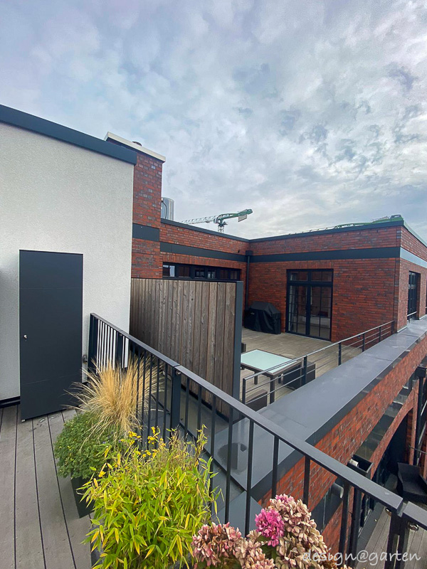 Armario alto como solución duradera en una azotea de Hamburgo 2