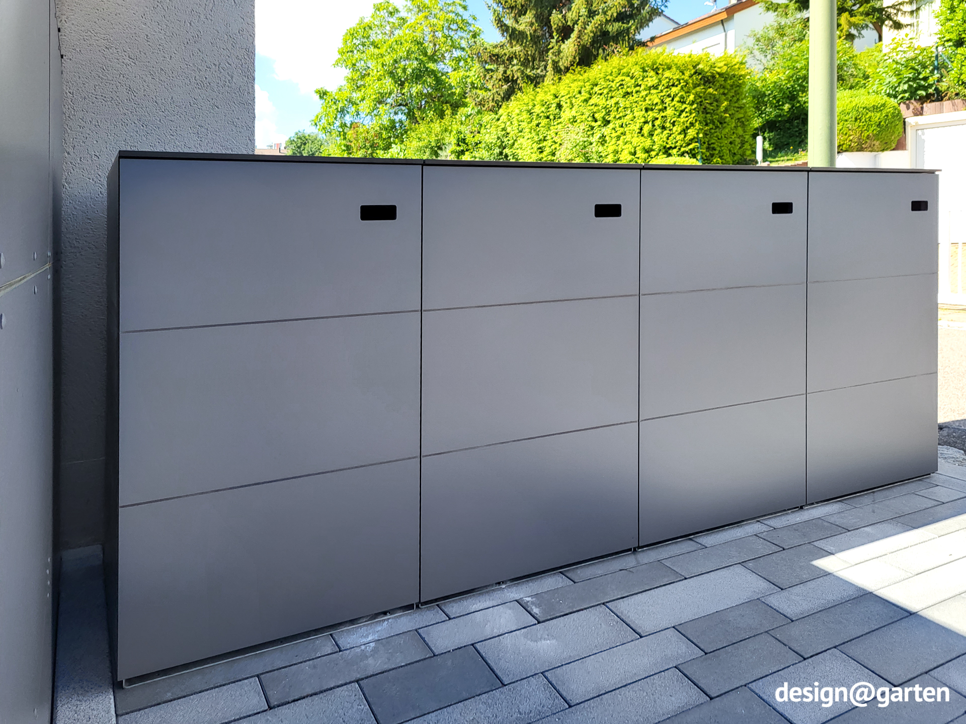 Moderno contenedor para 4 cubos de basura de 240 l 2