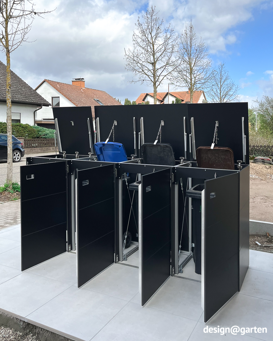 Contenedor para 4 cubos de basura de 240 l con buzón integrado 1