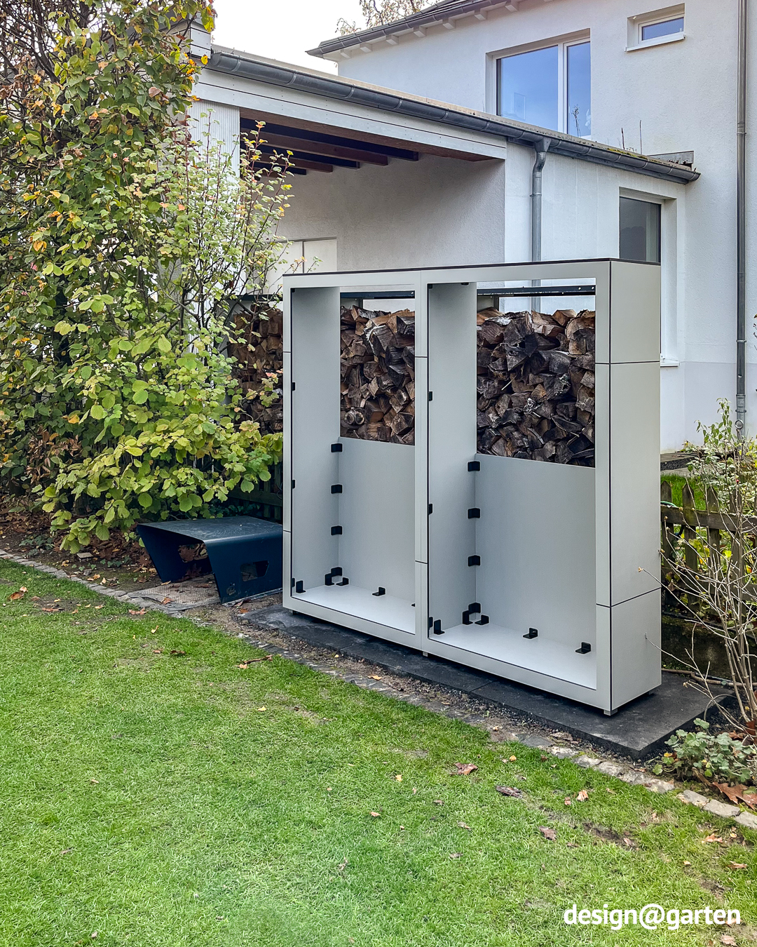 Almacén de madera extra ancho en gris claro (260 cm): funcional y con un acabado de alta calidad. 2