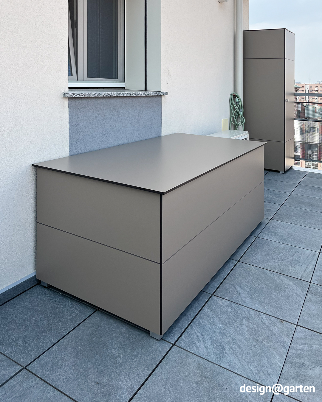 Caja y armario de jardín en la azotea 2