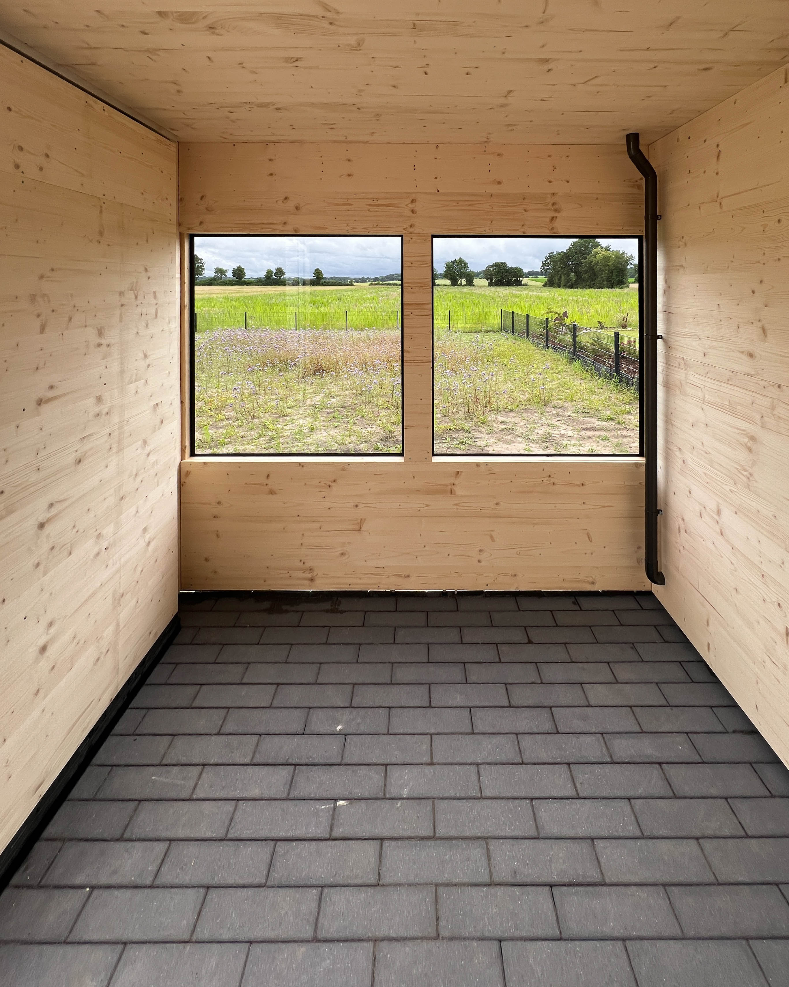 Caseta de jardín con vistas 1