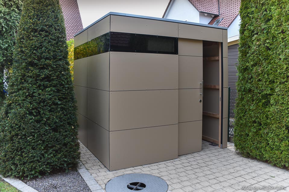 Design moderne à Rain am Lech : la tonnelle minimaliste, un espace fonctionnel et miracle d'espace